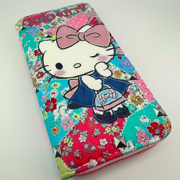 Hello Kitty Handbags - Hello Kitty Zipper Wallet- Brand New